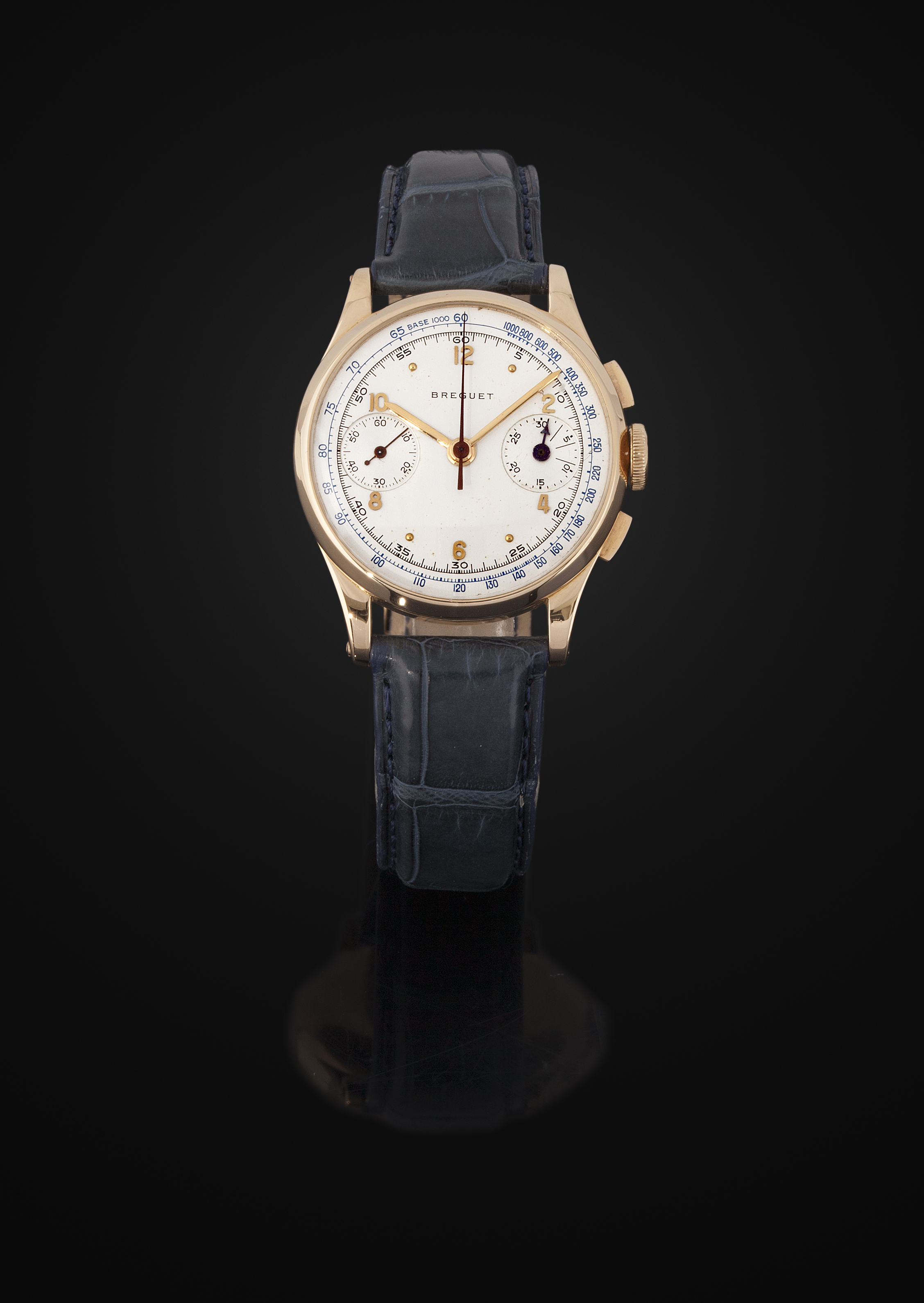 BREGUET. Chronographe en or jaune – Vers 1950