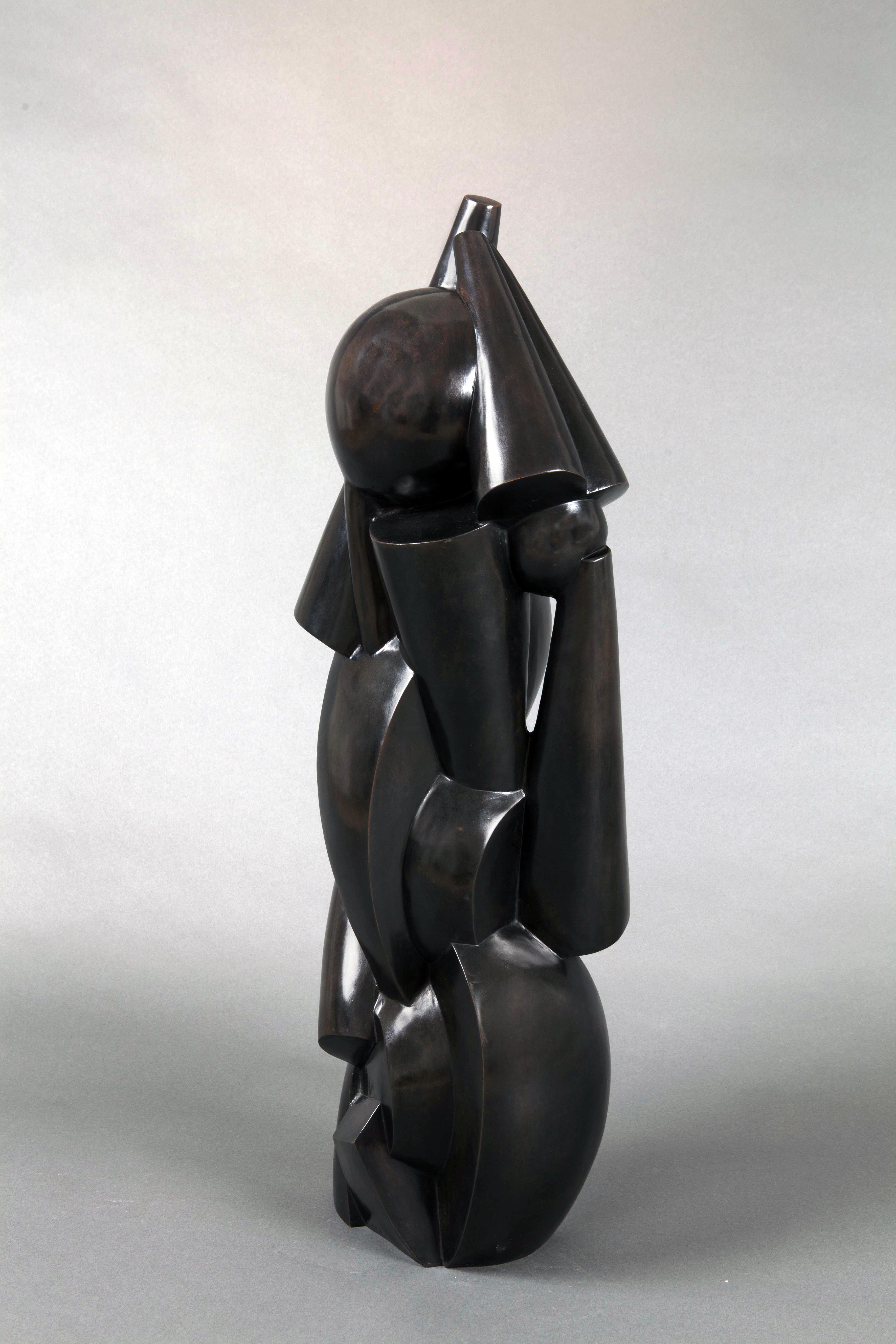 Josef Csaky - Enfant ou Composition cubiste (1920) Sculpture en bronze à patine noire Fonderie Blanchet, numérotée 1/8 Signée CSAKY et frappée du cartouche d’édition AC (Atelier Csaky) H. 80 x L. 21 x P. 20 cm © archives de l'expert