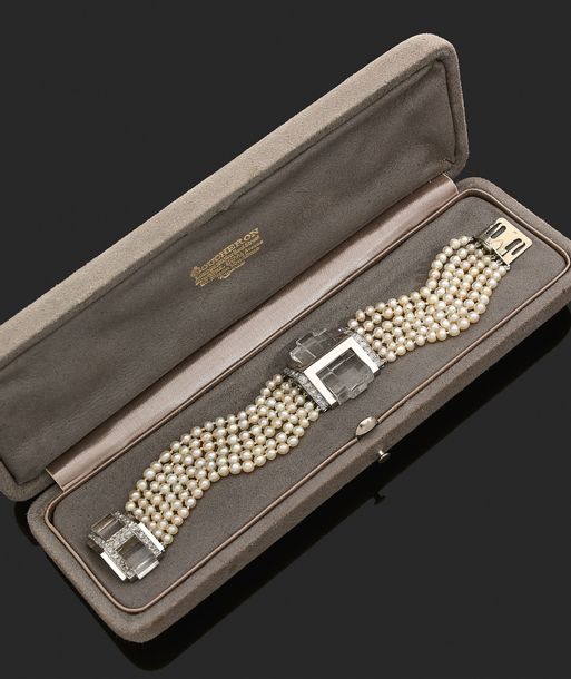 BOUCHERON Bracelet de perles fines, cristal de roche, diamants, platine et or © archives photo de l'expert Philippine Dupré la Tour