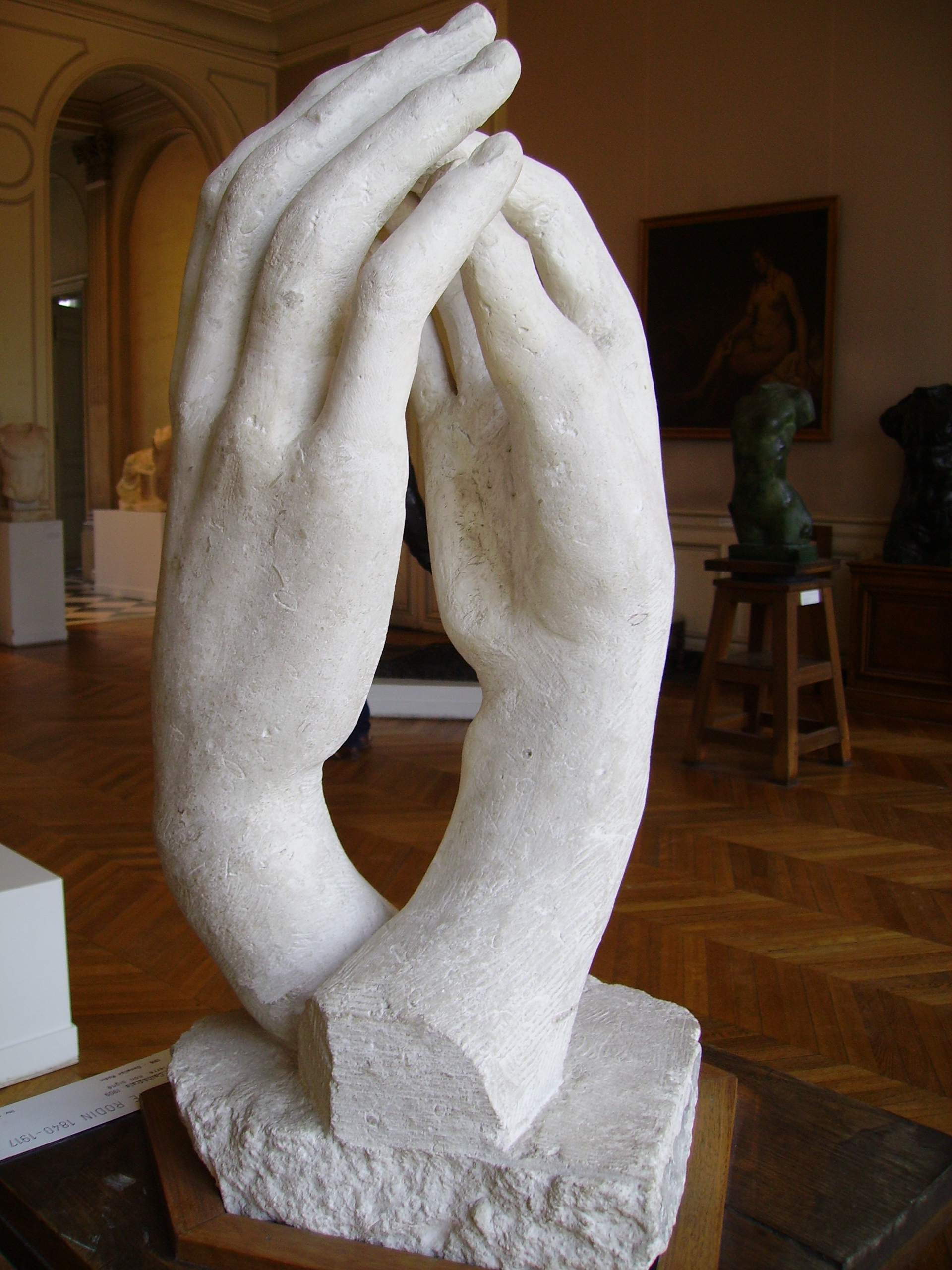 Auguste Rodin, La Cathédrale, plâtre, Musée Rodin, Paris. Œuvre : domaine public. Photographie: Wikimedia Commons (GFDL), Yair Haklai.